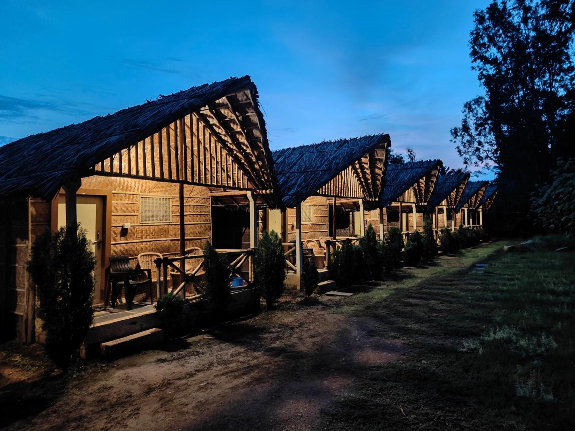 Lazy Panda Hotel Hampi Exterior foto